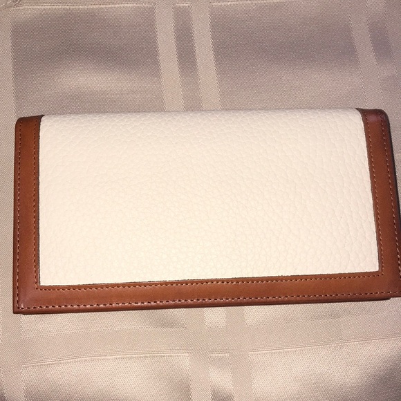 Dooney & Bourke “All Weather Leather” Financial Wallet - Built in TI Calculator - Picture 3 of 13